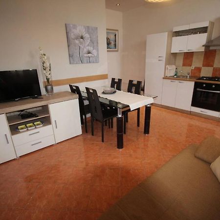 Family Apartment Mirela Borik Zadar Exteriör bild