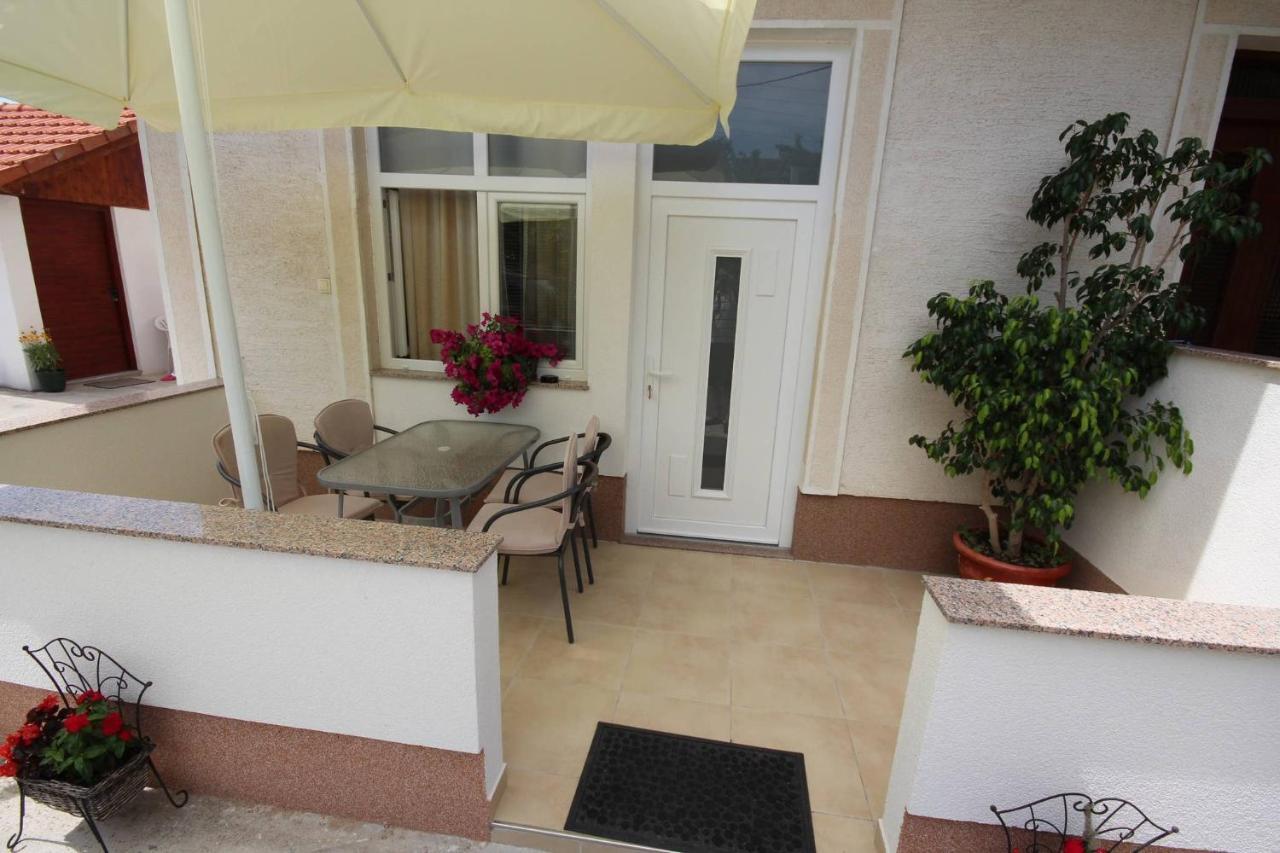 Family Apartment Mirela Borik Zadar Exteriör bild