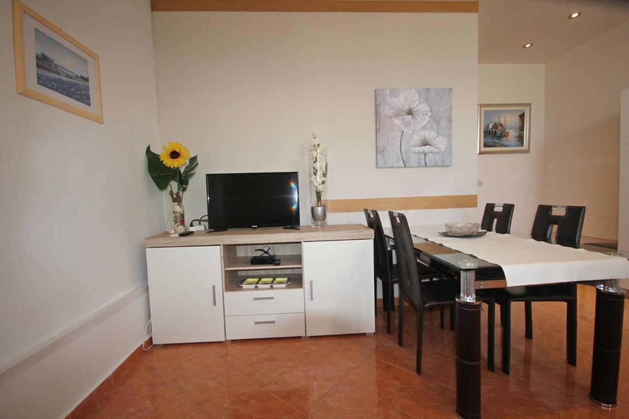 Family Apartment Mirela Borik Zadar Exteriör bild
