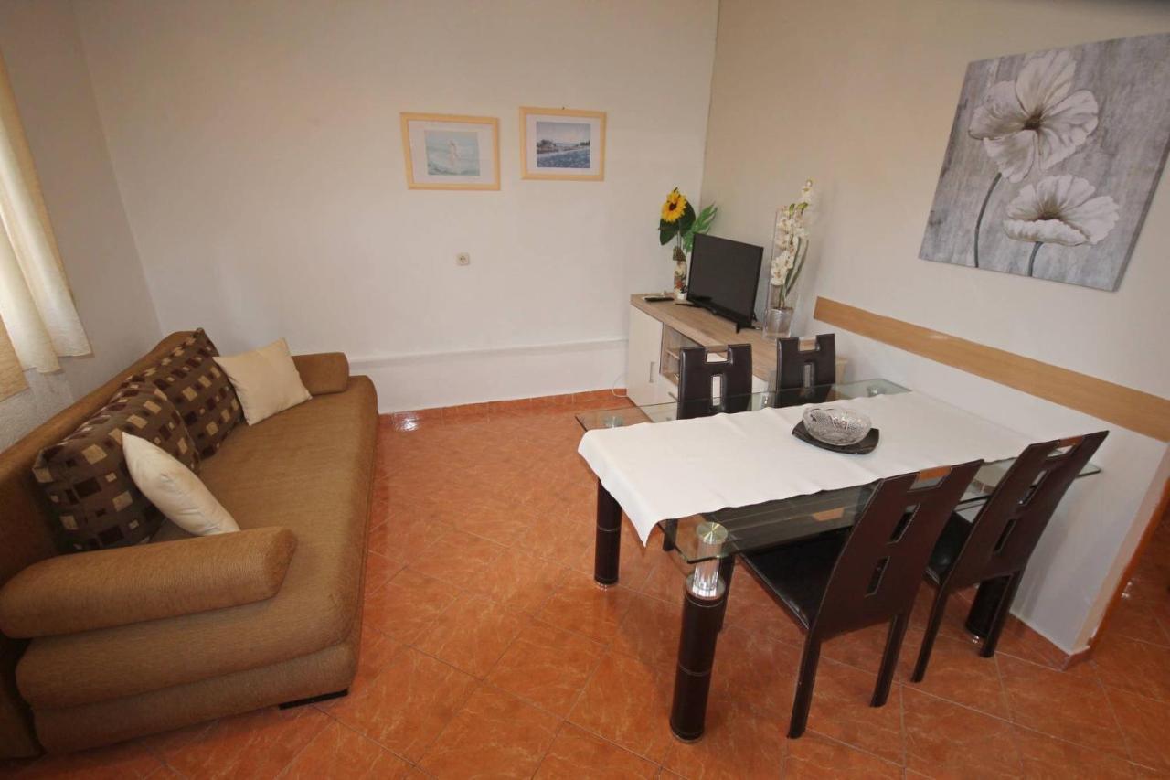 Family Apartment Mirela Borik Zadar Exteriör bild